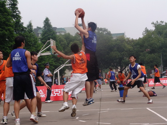 比赛中的灵 比赛中的灵