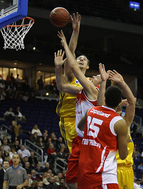 破咒之战 破咒之战